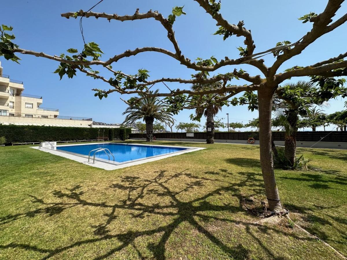 Marina Park Roses Διαμέρισμα Εξωτερικό φωτογραφία
